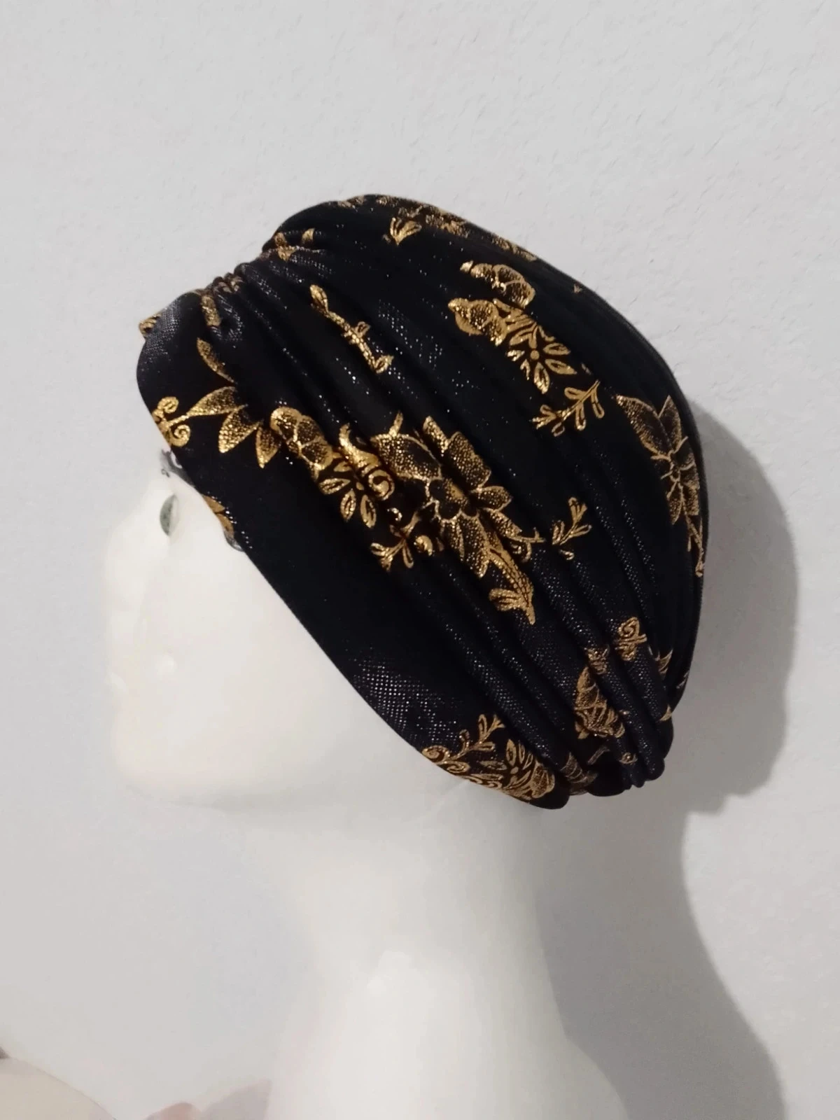 Turban or et noir femme bohème fleurs dorees – photo 2